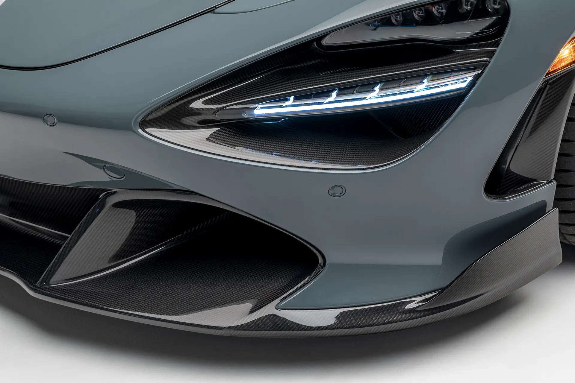 Check our price and buy Vorsteiner Nero body kit for McLaren 720S