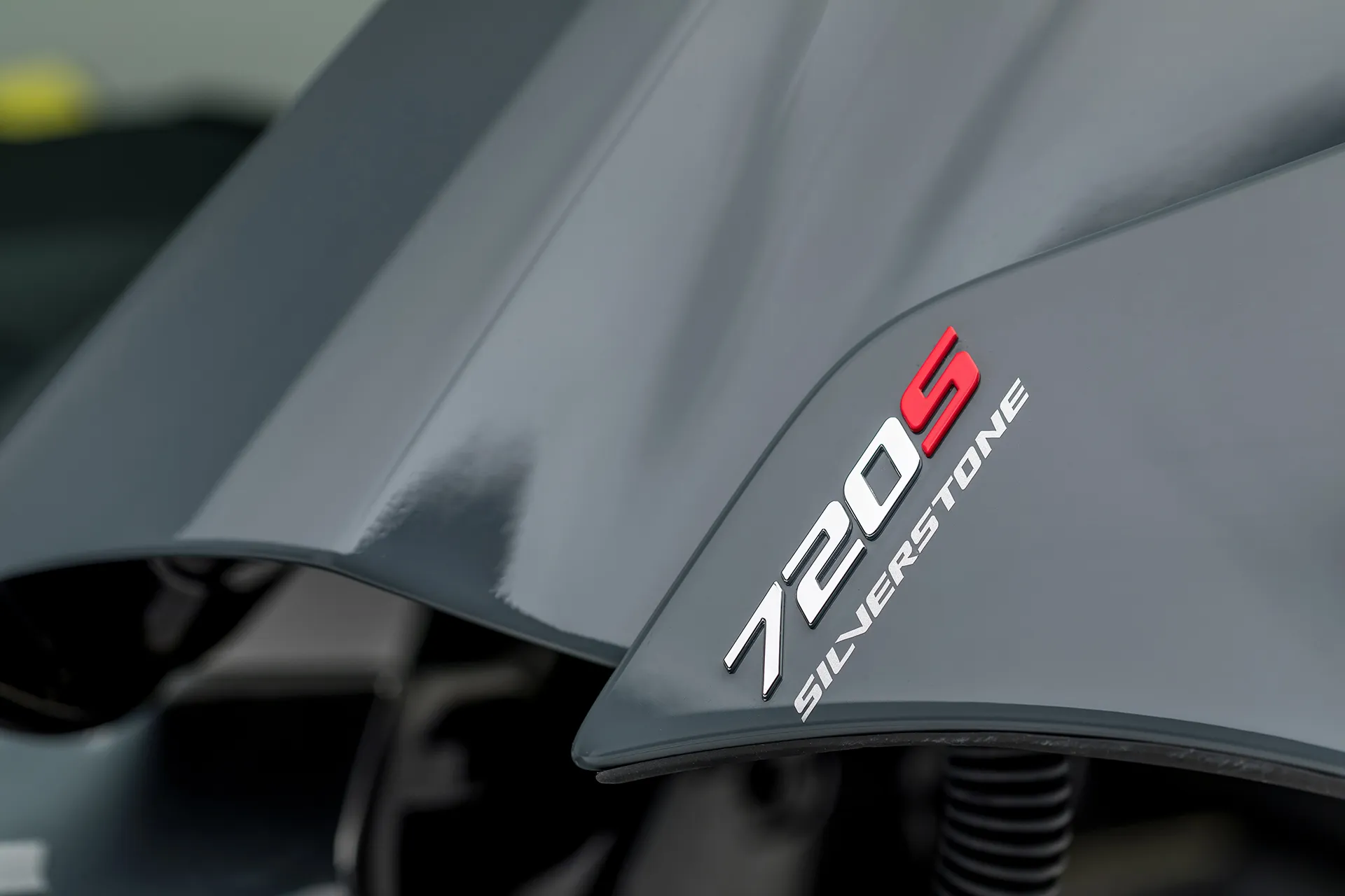 Check our price and buy Vorsteiner Nero body kit for McLaren 720S