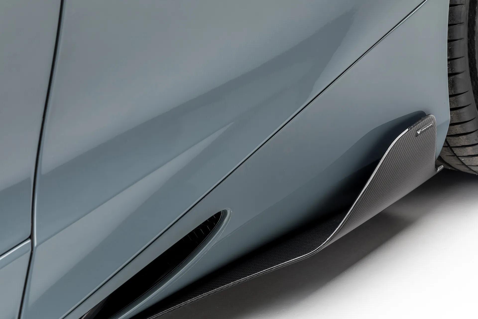 Check our price and buy Vorsteiner Nero body kit for McLaren 720S