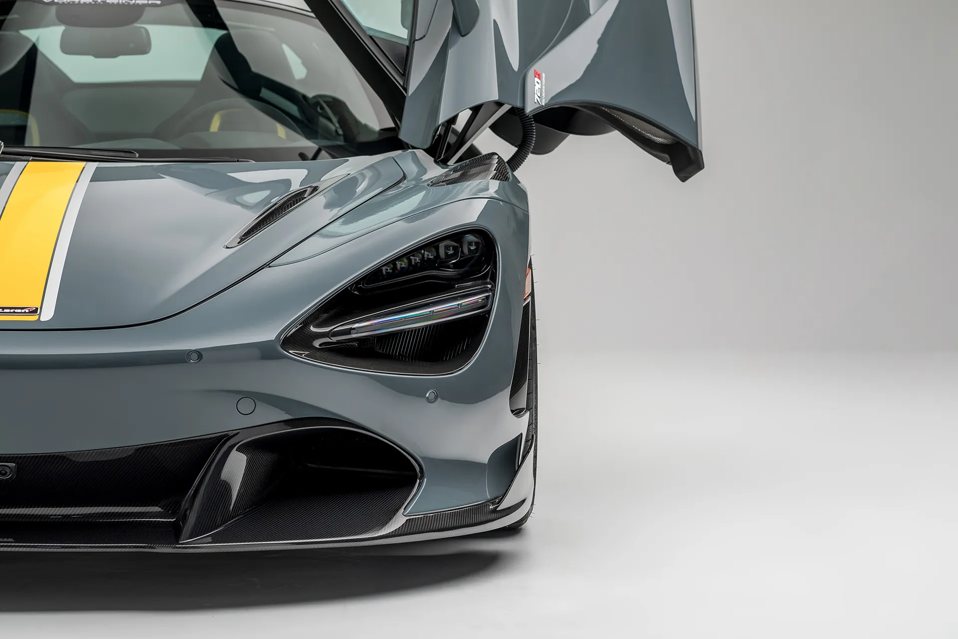 Check our price and buy Vorsteiner Nero body kit for McLaren 720S