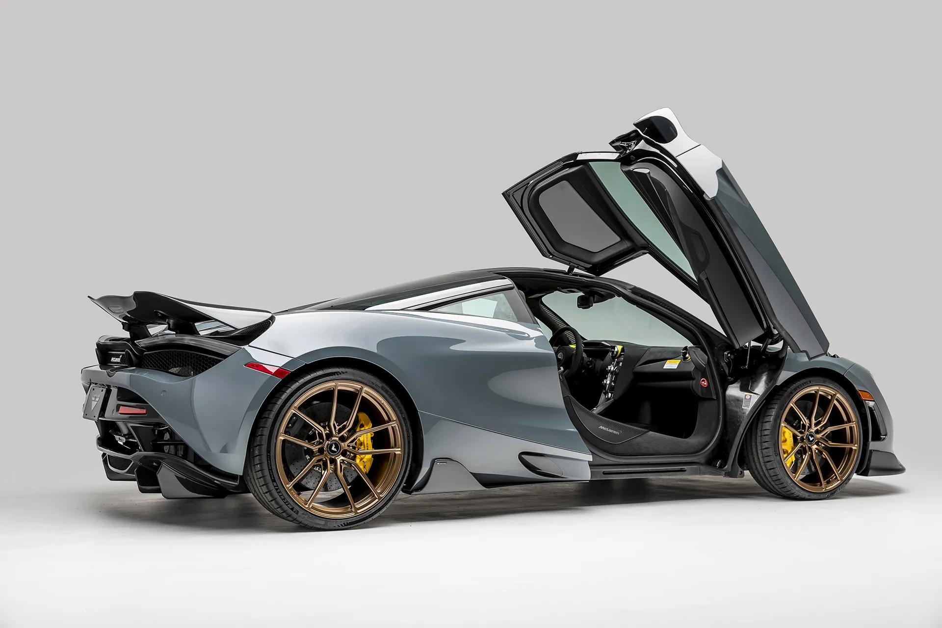 Check our price and buy Vorsteiner Nero body kit for McLaren 720S