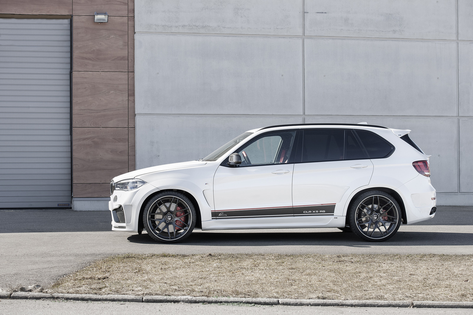 Check our price and buy Lumma CLR X5 RS widebody kit for BMW X5 F15