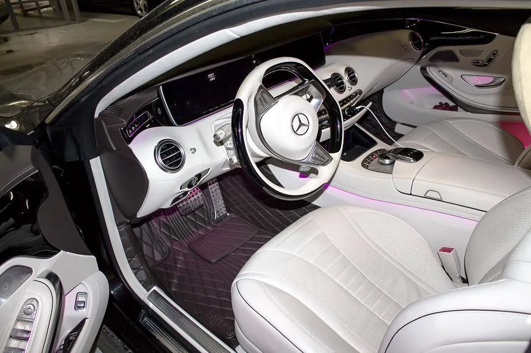 Rugs from eco-leather Vestis for Mercedes