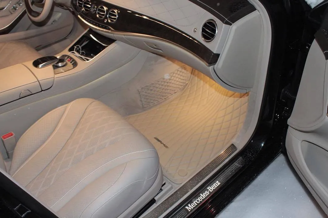 Rugs from eco-leather Vestis for Mercedes