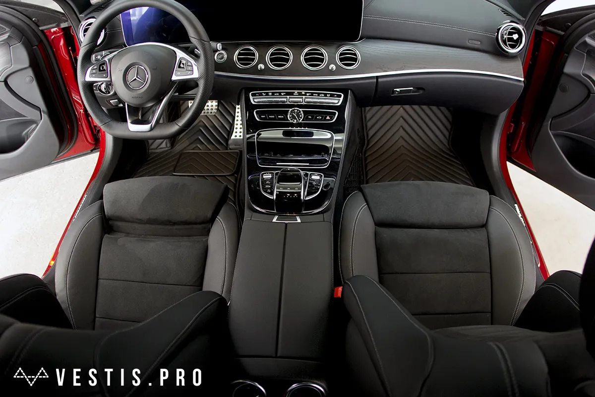 Rugs from eco-leather Vestis for Mercedes
