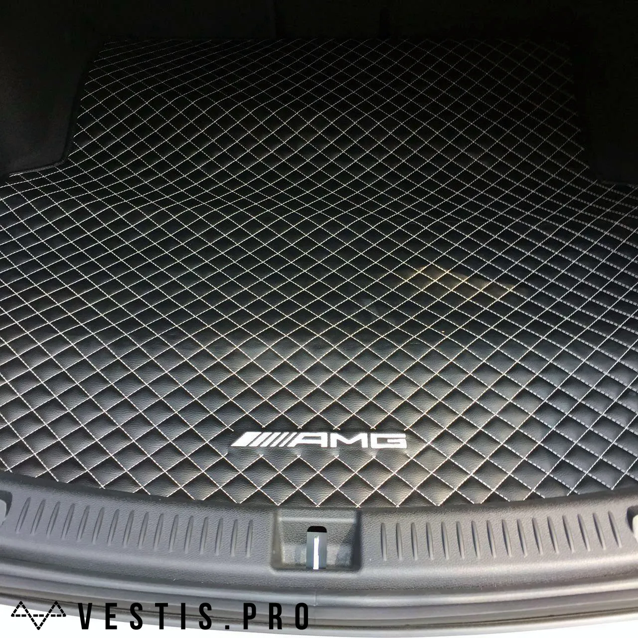Rugs from eco-leather Vestis for Mercedes