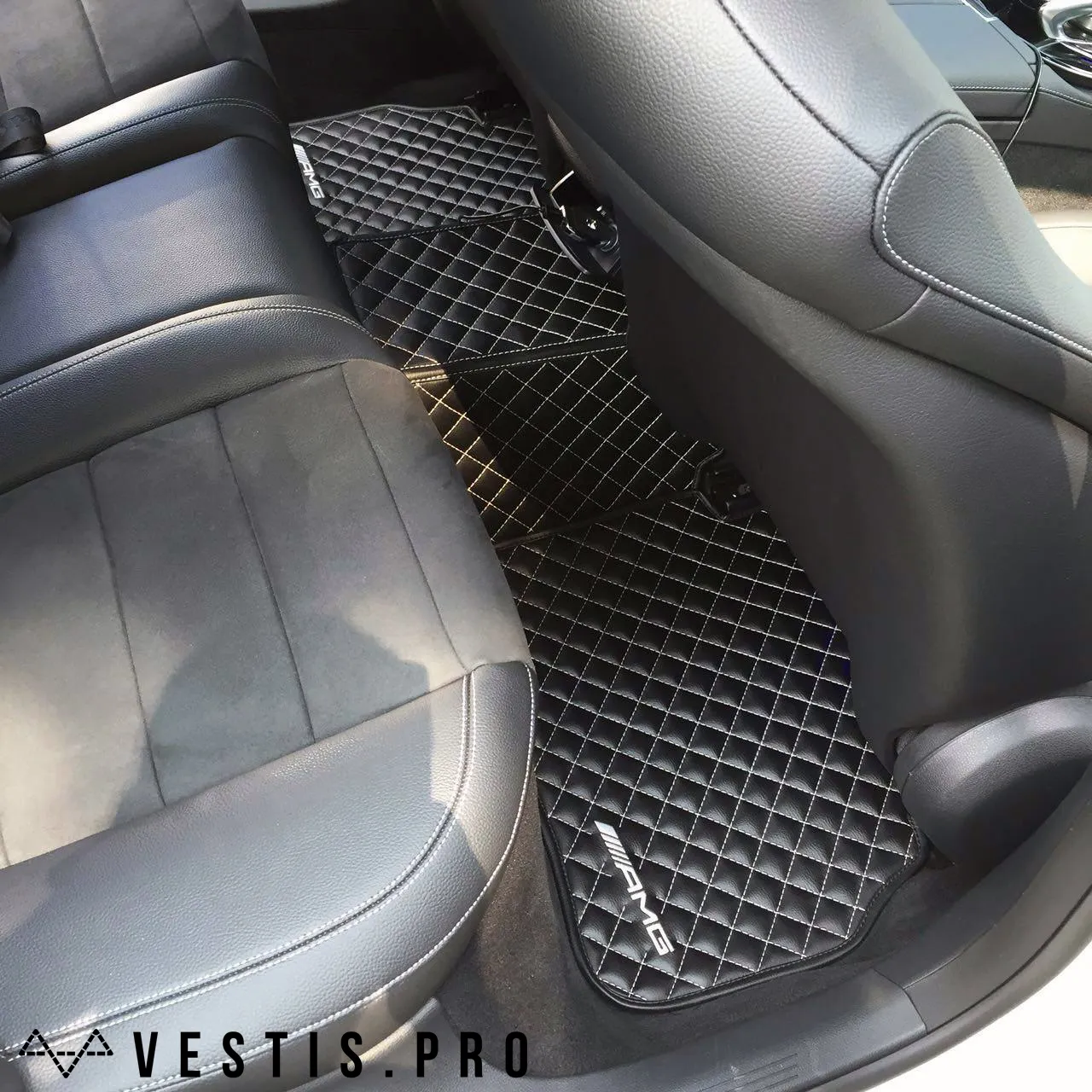 Rugs from eco-leather Vestis for Mercedes