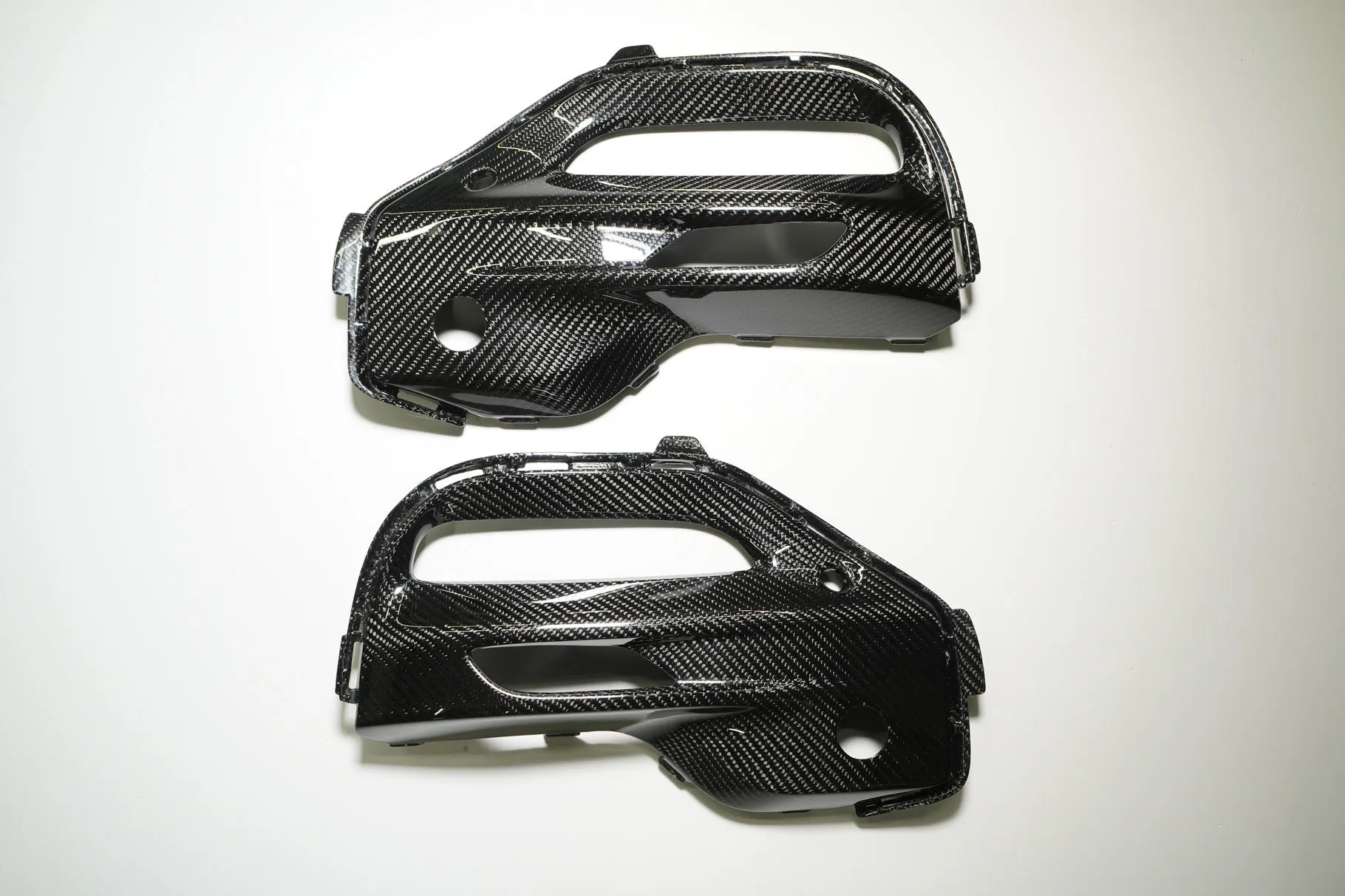 Hodoor Performance Carbon fiber front bumper adds on BMW X5 G05