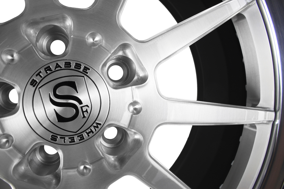 Strasse R10 PERFORMANCE 3 Piece Forged Wheels