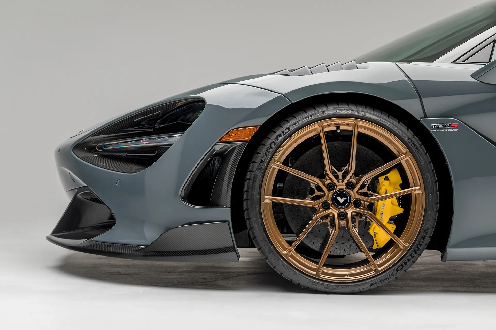 Check our price and buy Vorsteiner Nero body kit for McLaren 720S