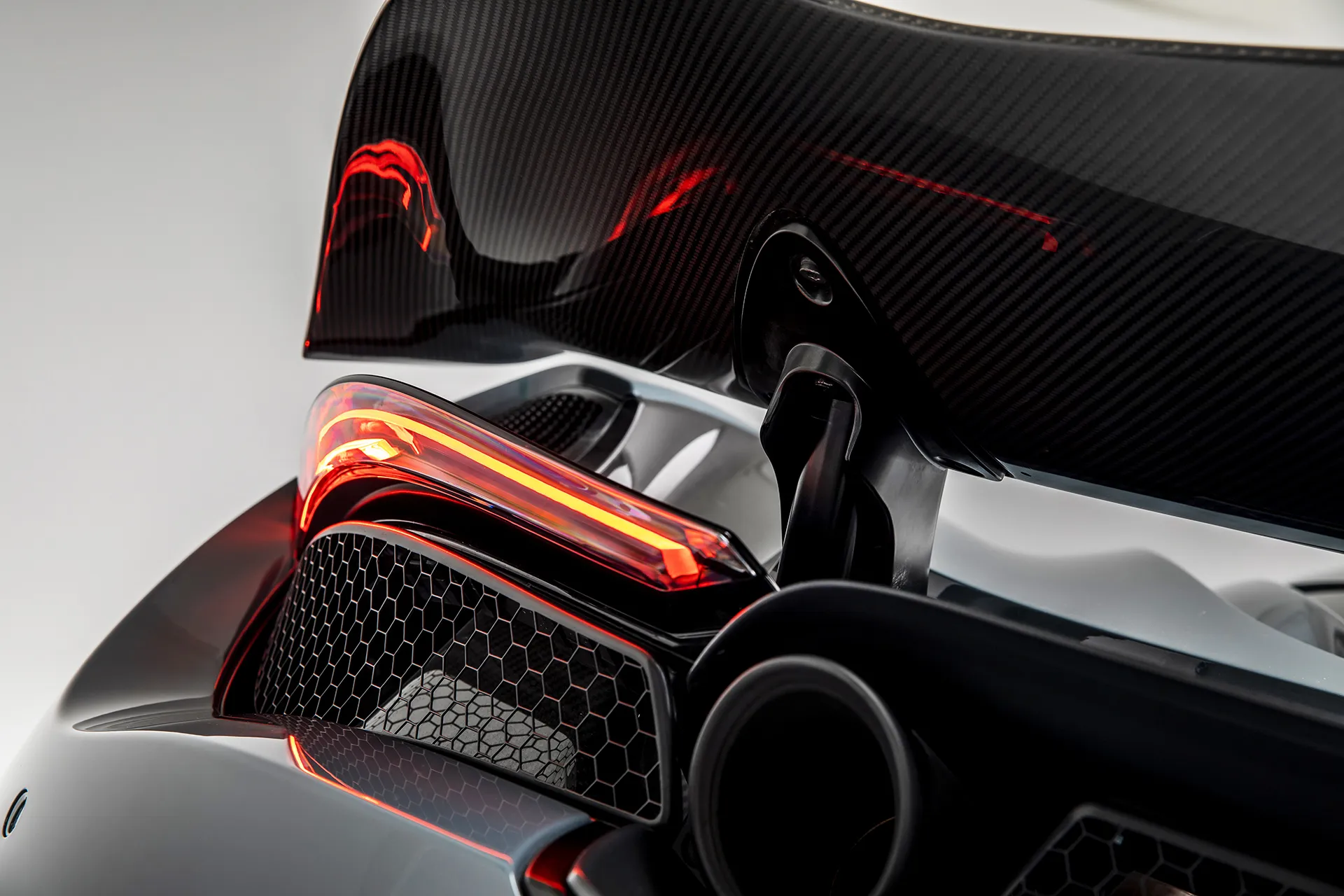 Check our price and buy Vorsteiner Nero body kit for McLaren 720S