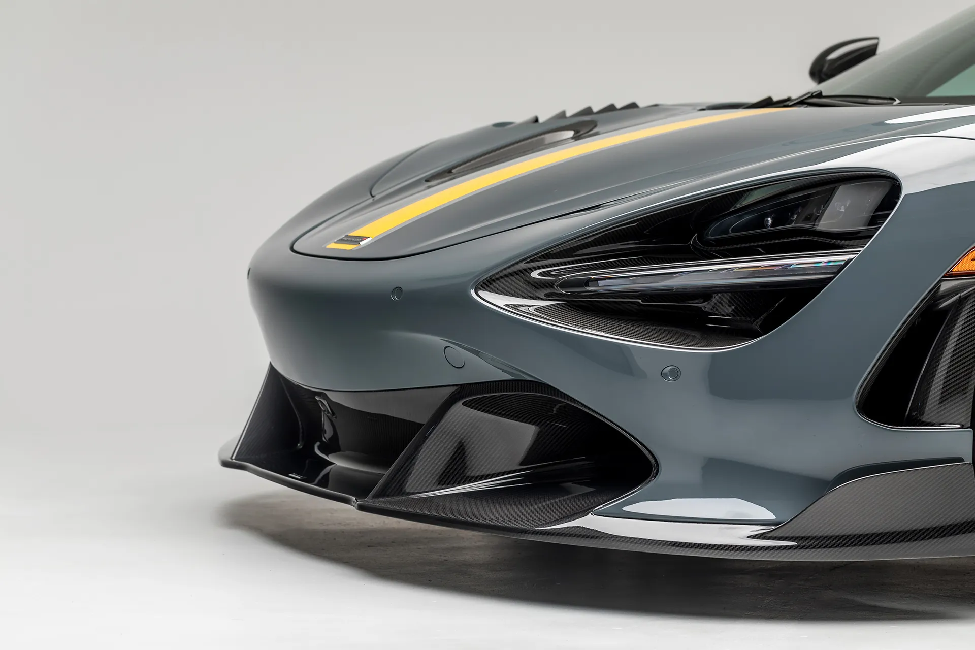 Check our price and buy Vorsteiner Nero body kit for McLaren 720S