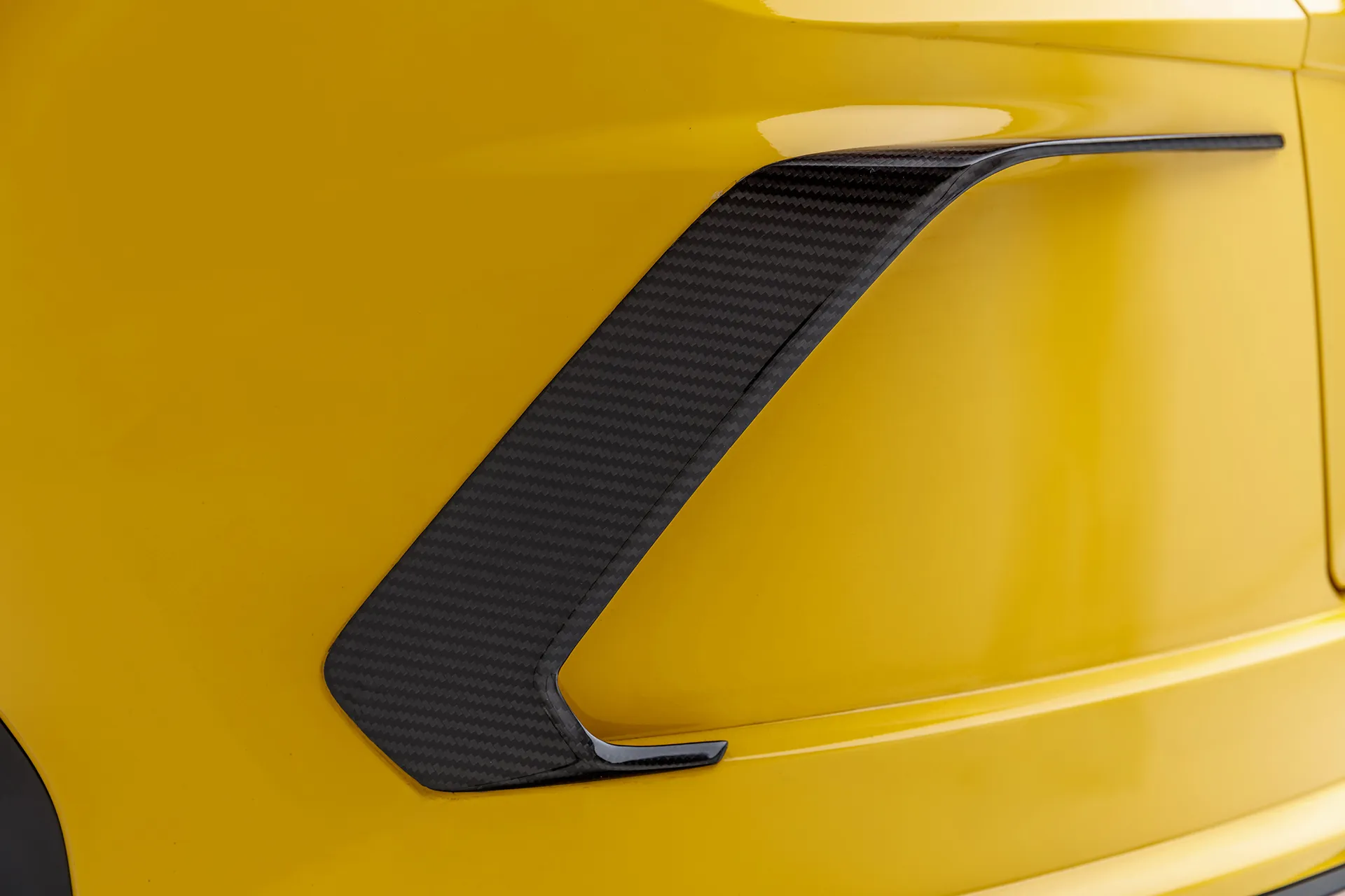 Vorsteiner Nero body kit for Lamborghini Urus carbon fiber