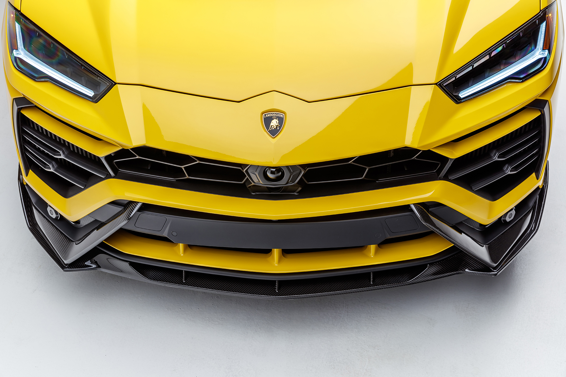 Vorsteiner Nero body kit for Lamborghini Urus new style
