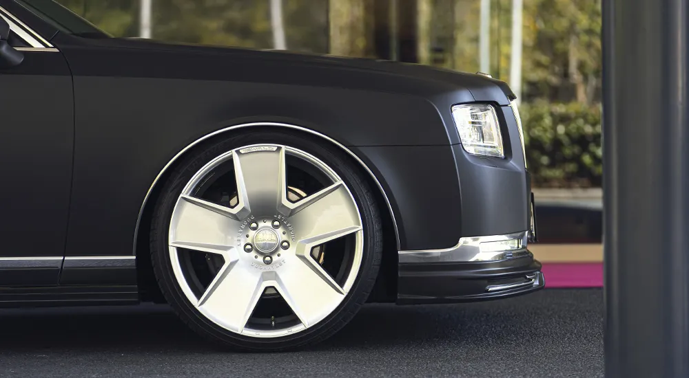 WALD Black Bison body kit for Toyota CENTURY UWG60 latest model