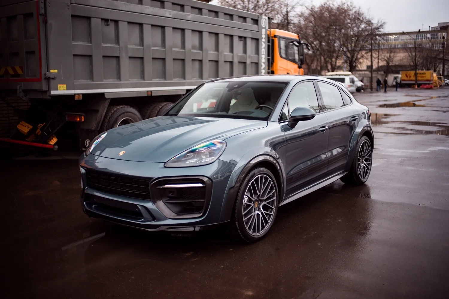 Check price and buy MTR Design Wide Body Carbon Fiber kit for Porsche Cayenne Coupe