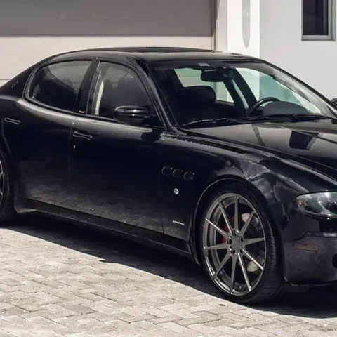 ADV.1 ADV10 M.V2 SL on Black Maserati Quattroporte