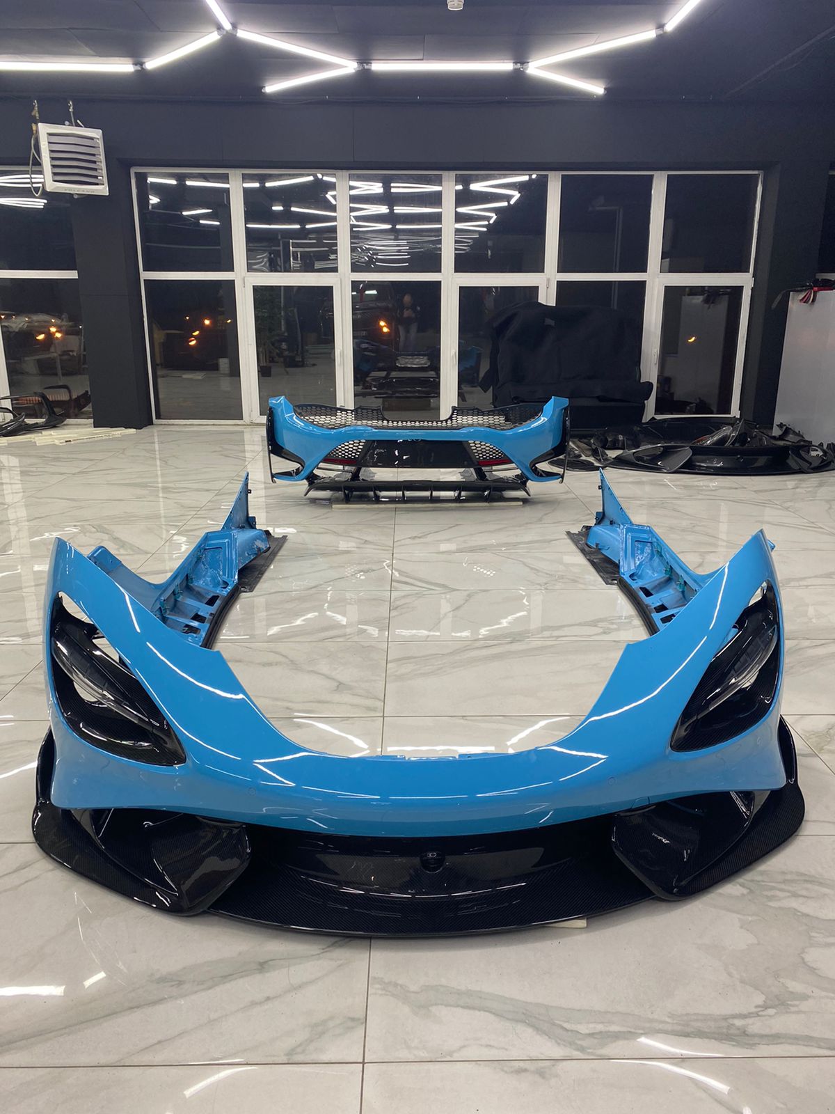 Check our price and buy Renegade Design body kit for McLaren 765LT