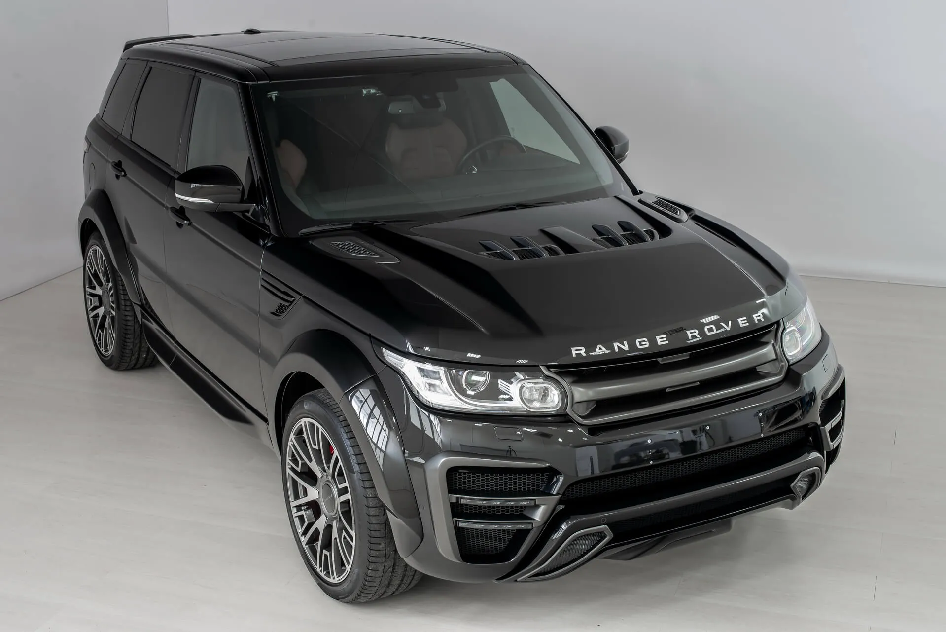 Check our price and buy a SCL Performance body kit for Land Rover Range Rover Sport 