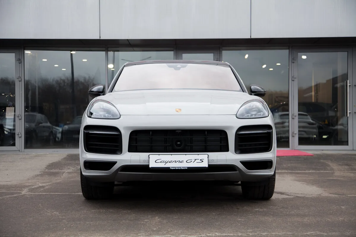 New Porsche Cayenne GTS Coupé