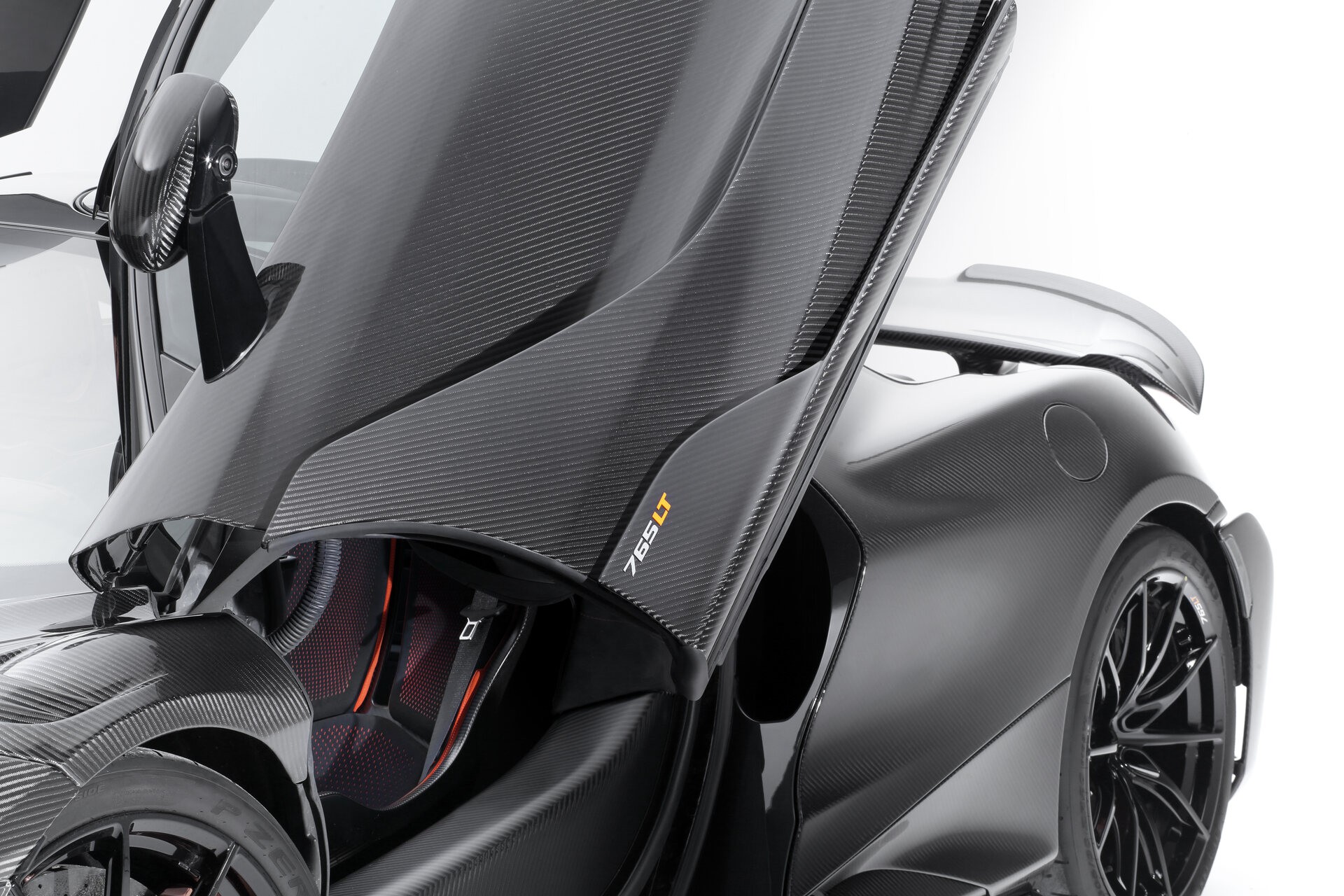 Check our price and buy Topcar Design body kit for McLaren 765 LT Coupe Carbon Edition!