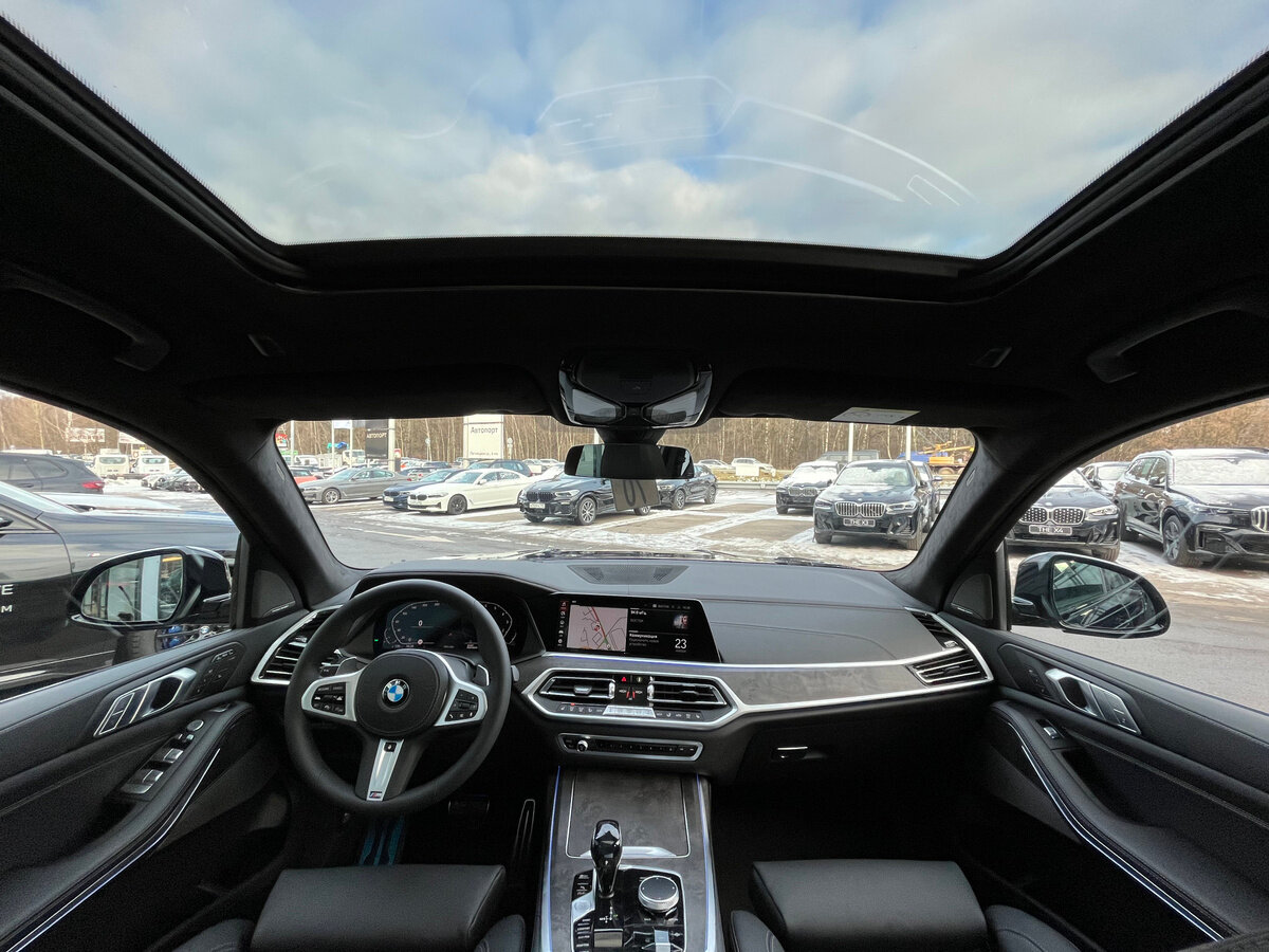 Check price and buy New BMW X7 40i (G07) For Sale