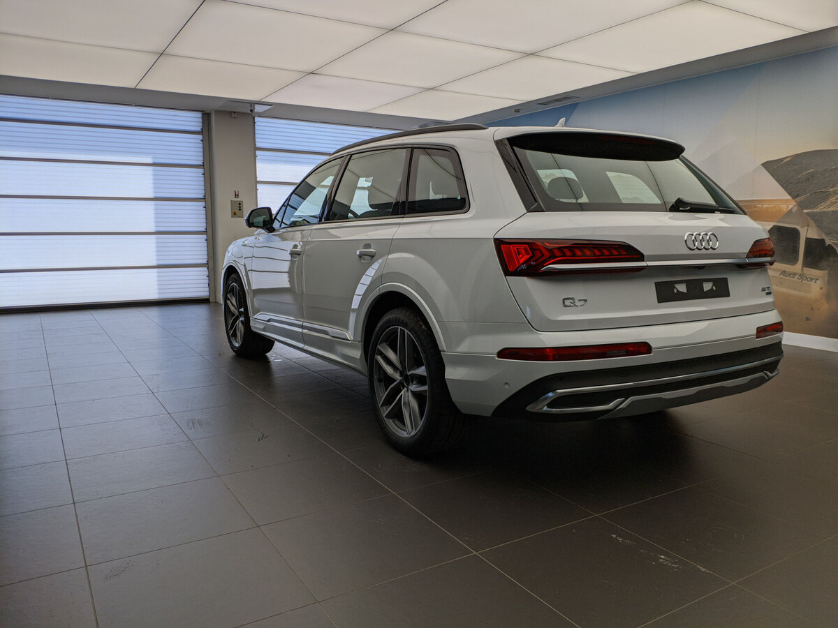 Check price and buy New Audi Q7 45 TDI (4M) Restyling For Sale