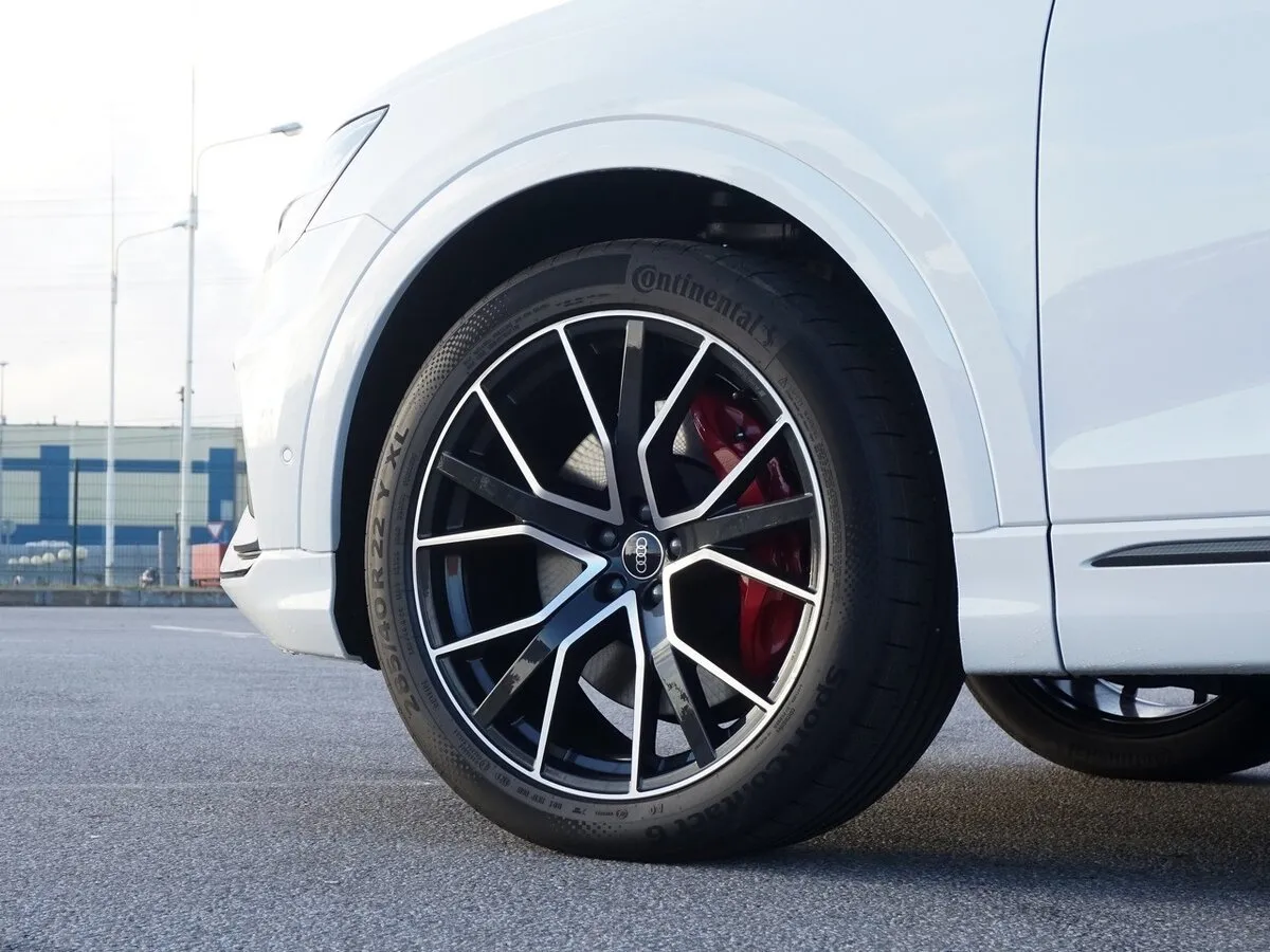 Buy New Audi SQ8 (4M)