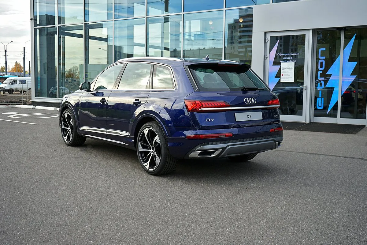 Check price and buy New Audi Q7 45 TDI (4M) Restyling For Sale