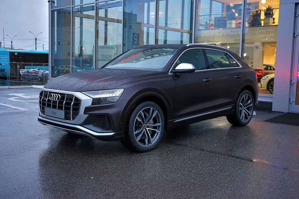 Buy New Audi SQ8 (4M)