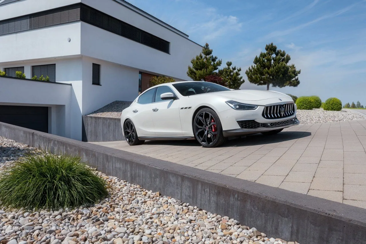 Check price and buy Novitec Carbon Fiber Body kit set for Maserati Ghibli