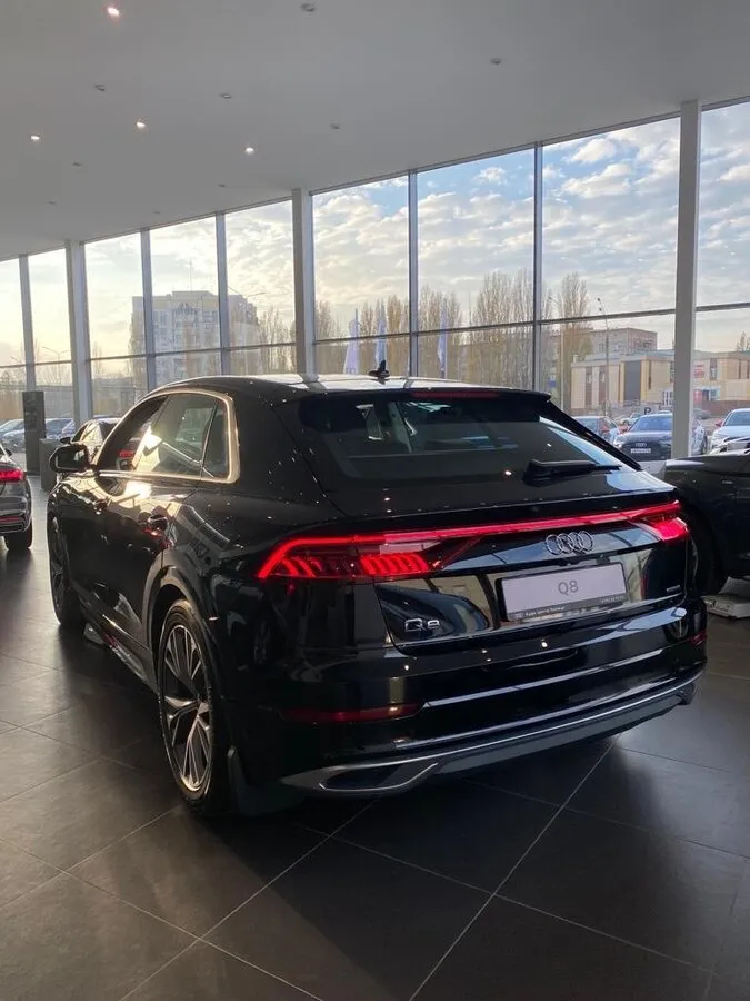 Buy New Audi Q8 45 TDI