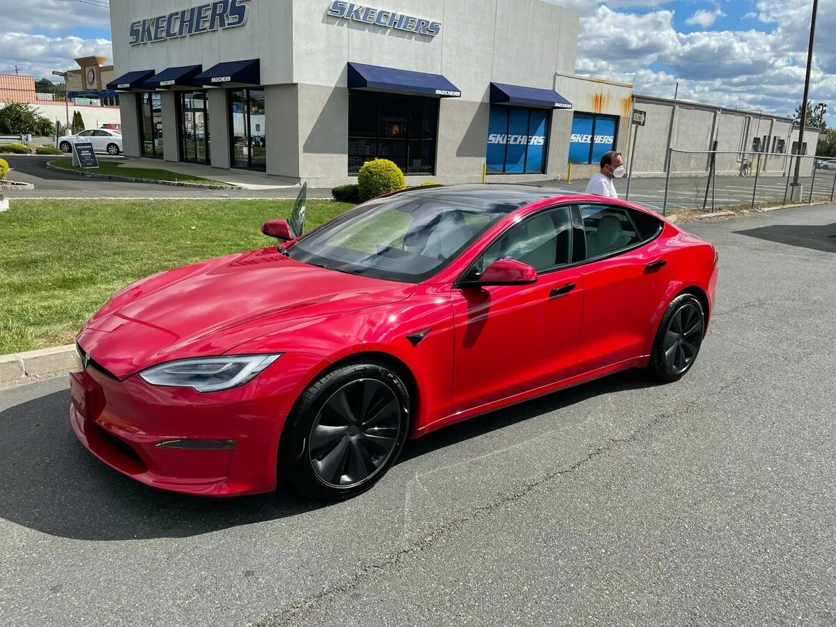 Check price and buy New Tesla Model S Plaid Restyling 2 For Sale