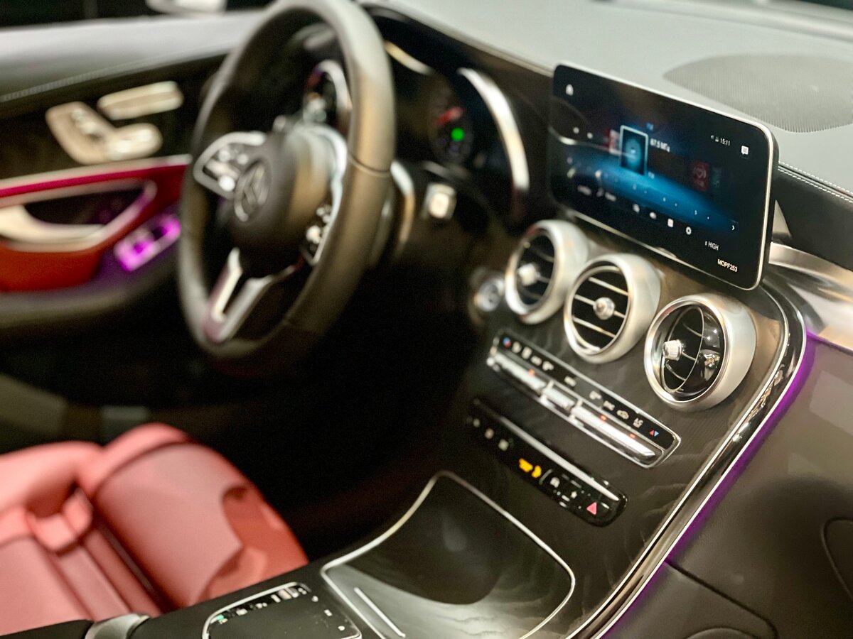 Check price and buy New Mercedes-Benz GLC Coupe 300 (C253) Restyling For Sale