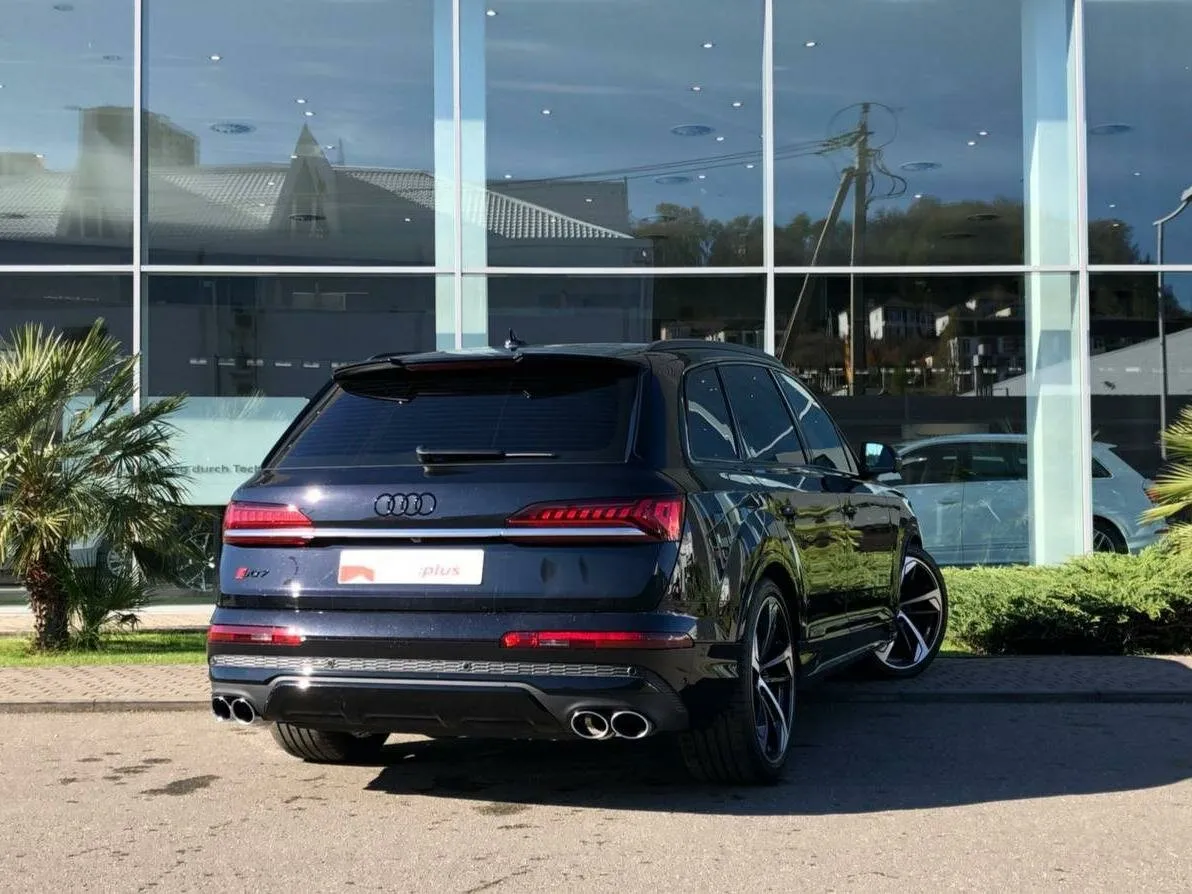 Buy New Audi SQ7 I (4M)