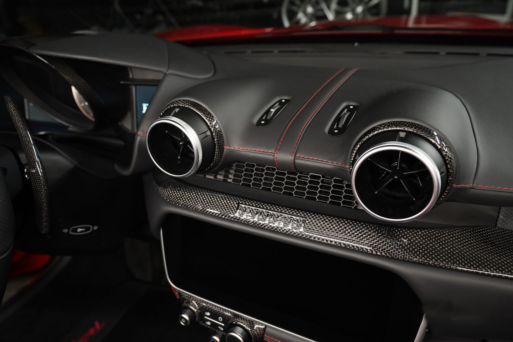 LHD Interior parts set Forged Carbon for Ferrari Portofino