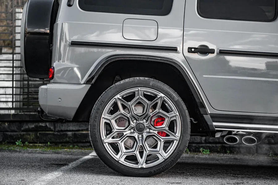 Check our price and buy Kahn Design carbon fiber body kit set for Mercedes-Benz G-class W463A