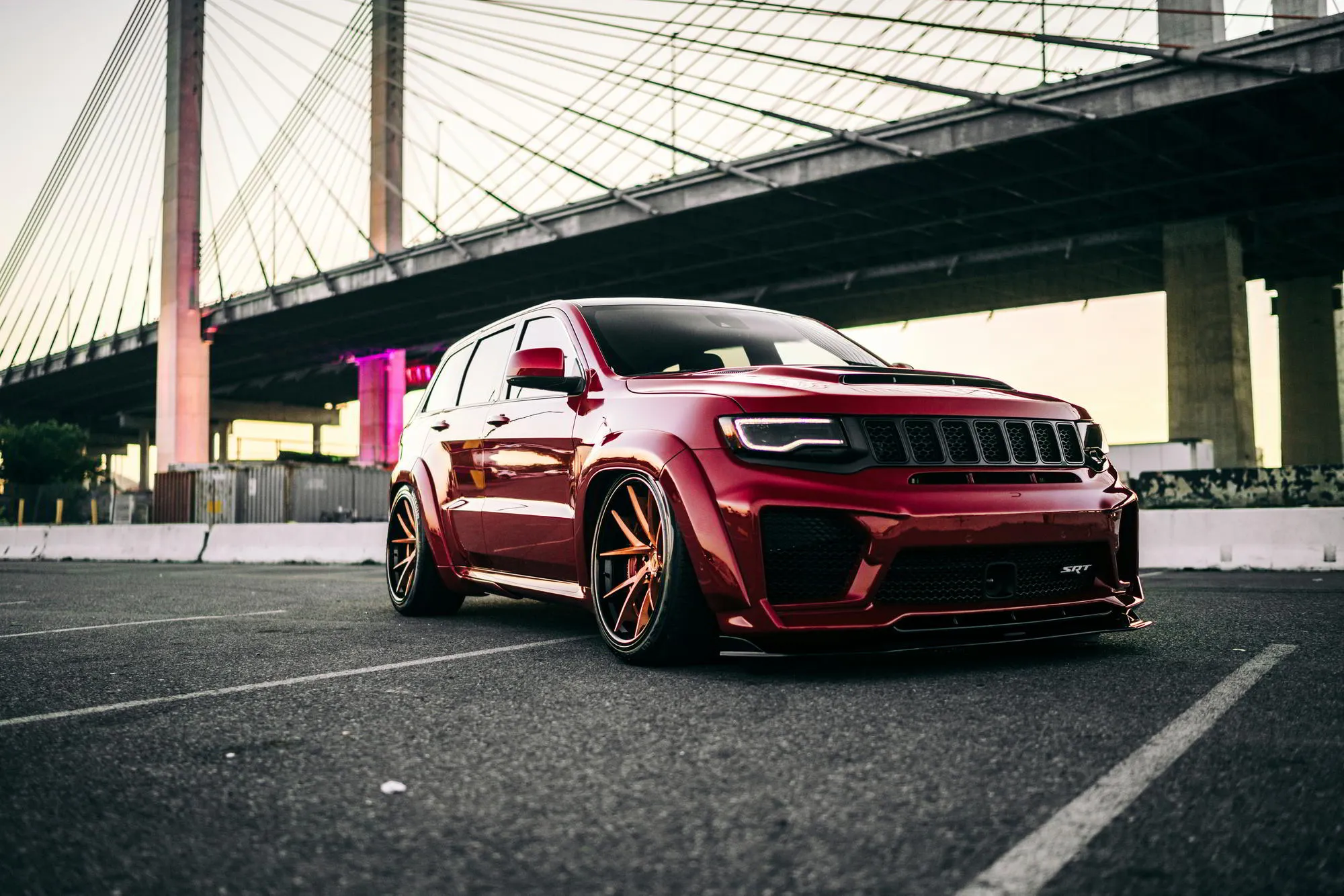 Check our price and buy a Renegade Design body kit for Jeep Grand Cherokee Trackhawk Tyrannos V3