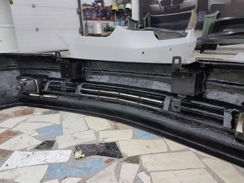 Check our price and buy a Brabus Carbon Fiber Body kit set for Mercedes-Benz S-class W140