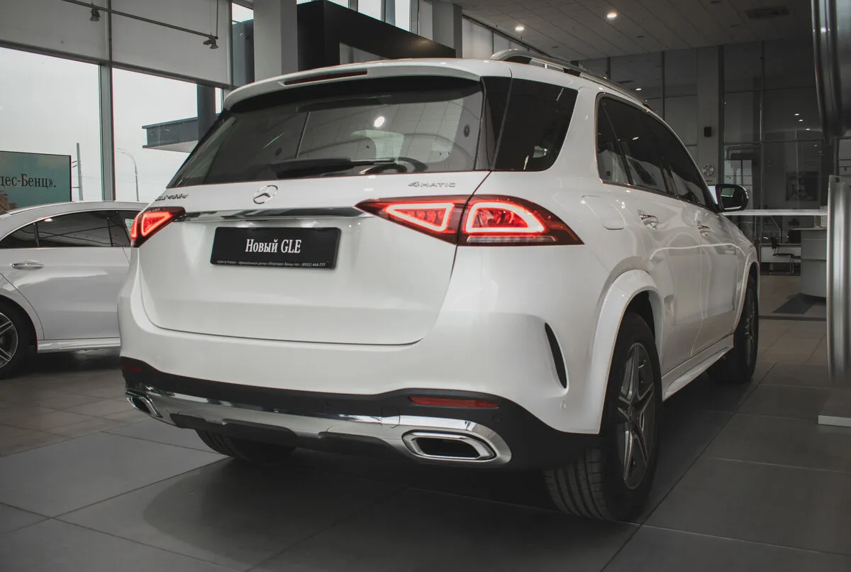 Check price and buy New Mercedes-Benz GLE 400 d (V167) For Sale