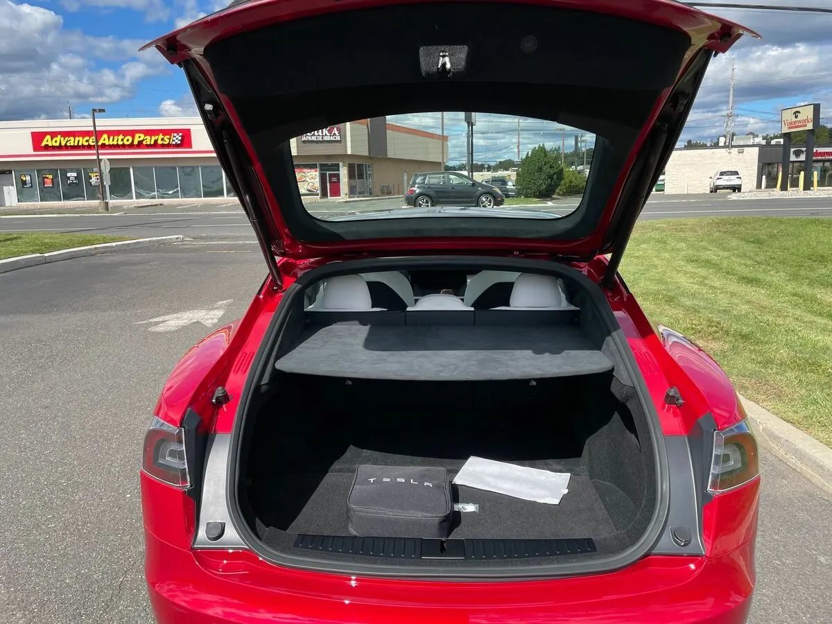 Check price and buy New Tesla Model S Plaid Restyling 2 For Sale