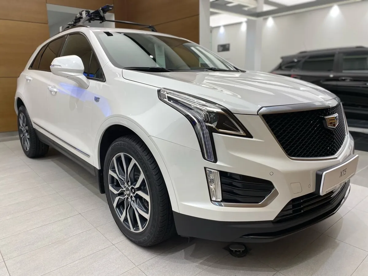 Check price and buy New Cadillac XT5 Restyling For Sale