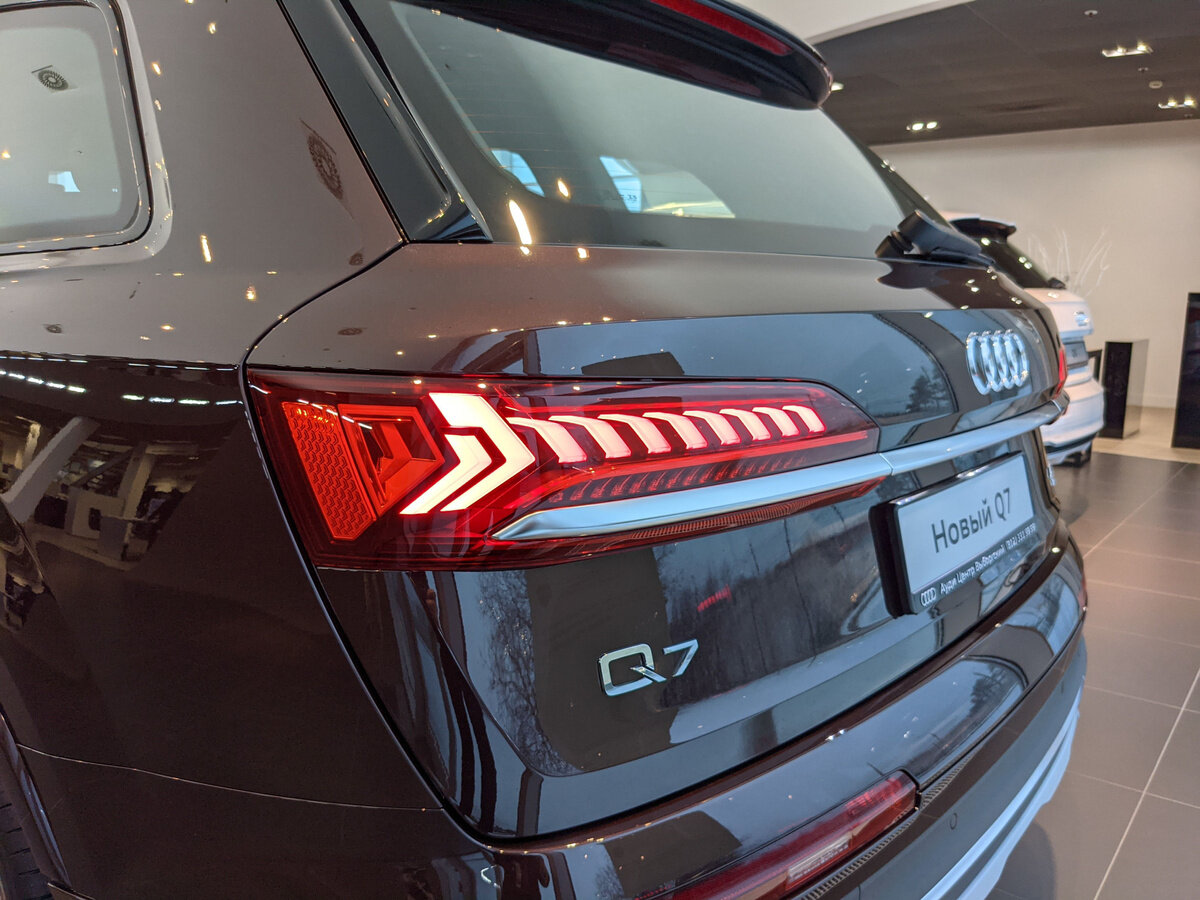 Check price and buy New Audi Q7 45 TDI (4M) Restyling For Sale