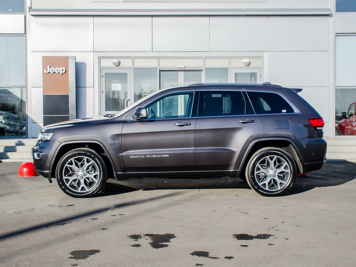 Check price and buy New Jeep Grand Cherokee (WK2) Restyling For Sale