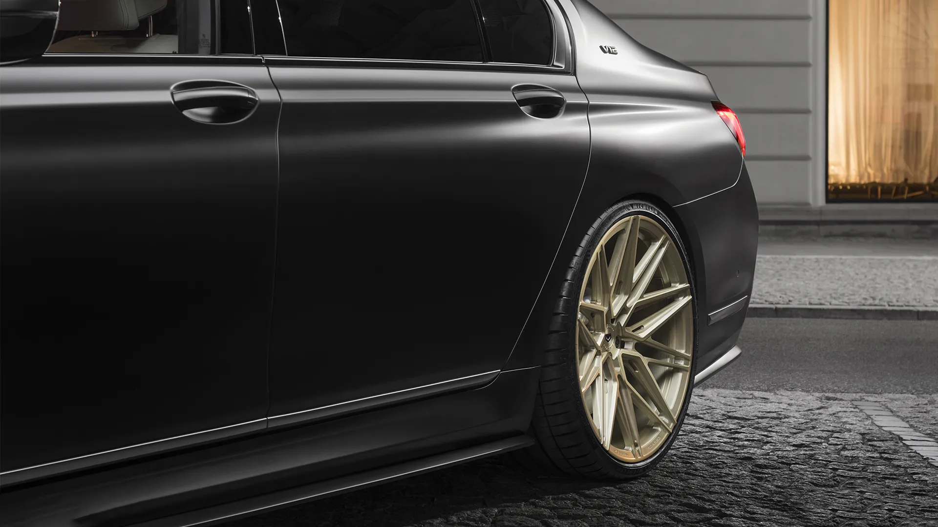 Check price and buy Ronin Design body kit for BMW 7 series G11/G12 Paradigm