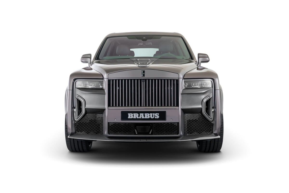 Brabus 700 Series II Cullinan studio