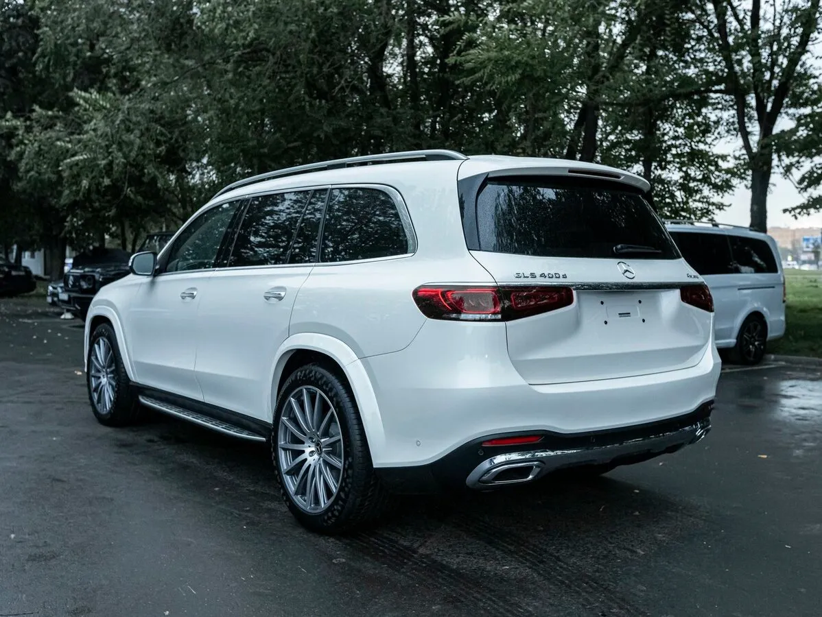 Check price and buy New Mercedes-Benz GLS 400 d (X167) For Sale