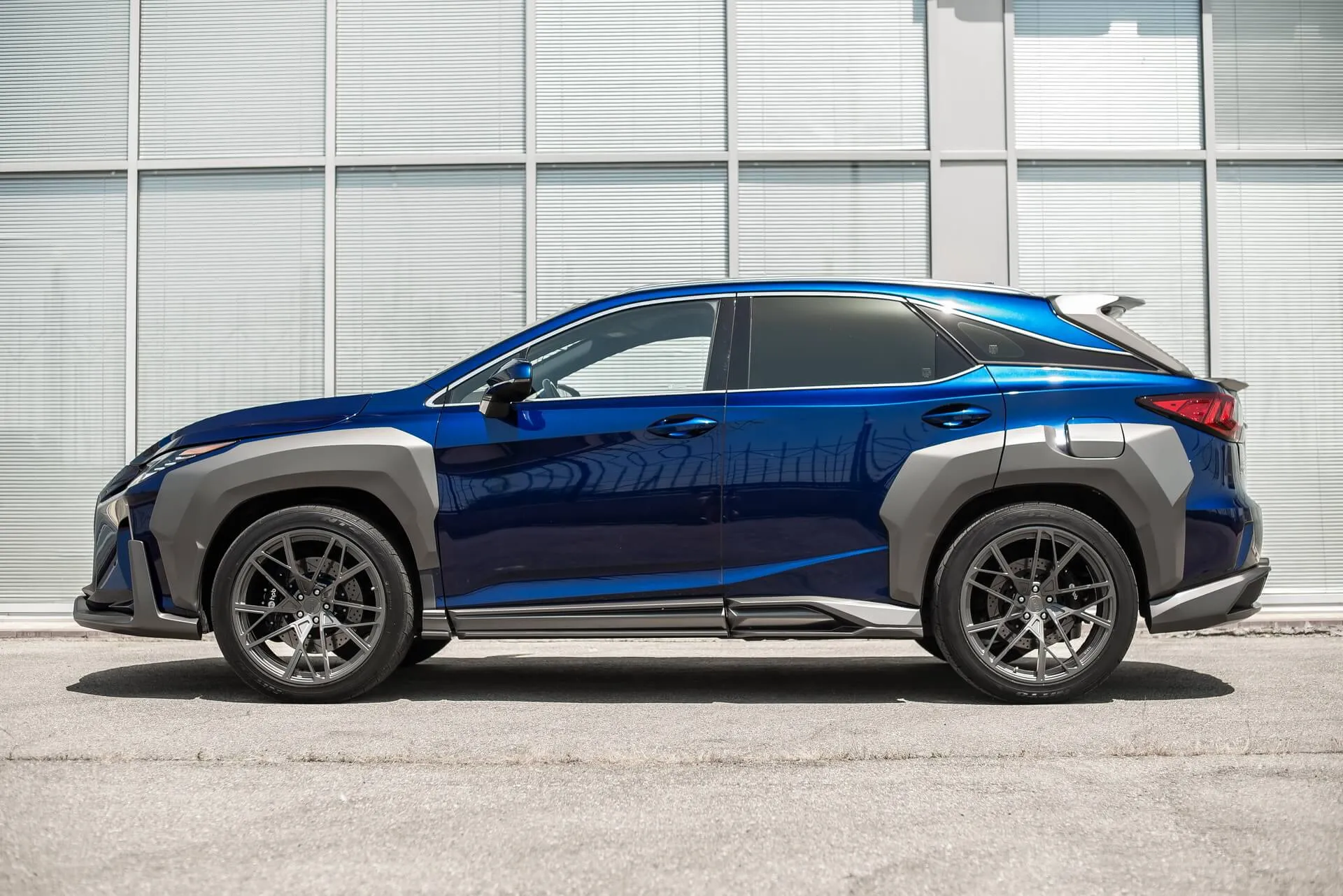 Check our price and buy an SCL Performance body kit for Lexus RX Goemon!