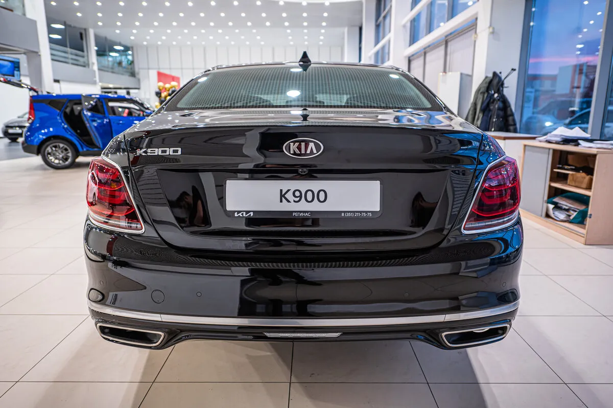 Check price and buy New Kia K900 For Sale