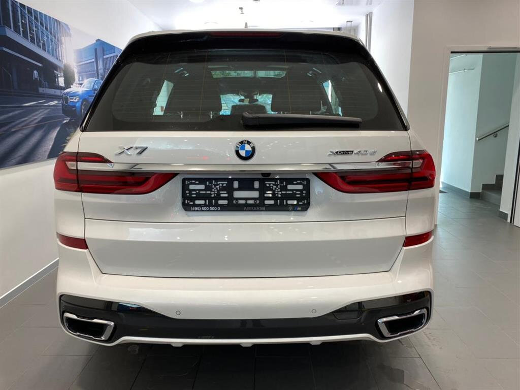 Buy New BMW X7 40d (G07)